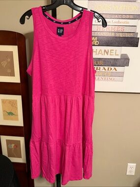 GAP Hot Pink Sleeveless Tiered Casual Dress